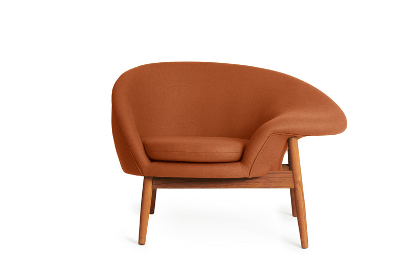 Fried Egg Lounge Chair - Warm Nordic - Chairs - Barnum 09/Smoked Oak - Left - Facing - HORNE
