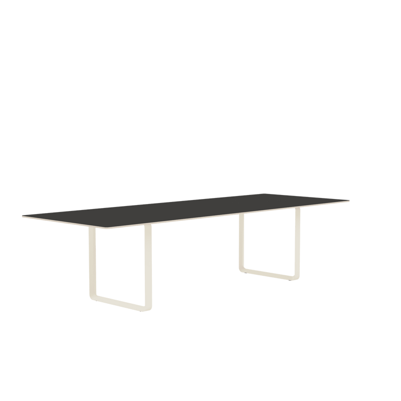 70/70 Table - 116