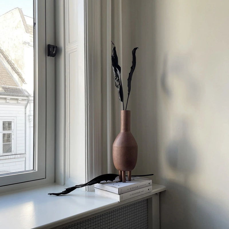 Duck Vase Slim - 101 Copenhagen Vases - Coffee - HORNE
