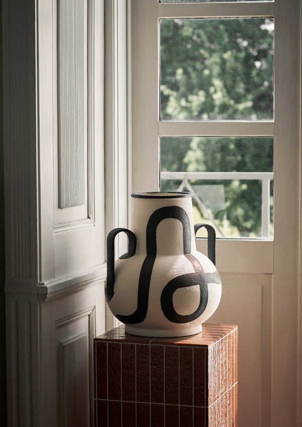 Trace Vase - Ferm Living - Vases - HORNE