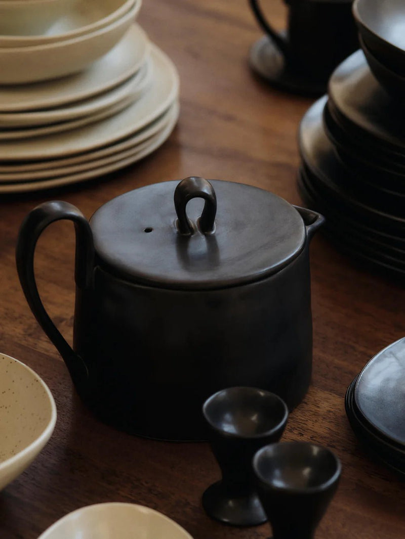 Flow Tea Pot - Ferm Living Coffee + Tea - Black - HORNE