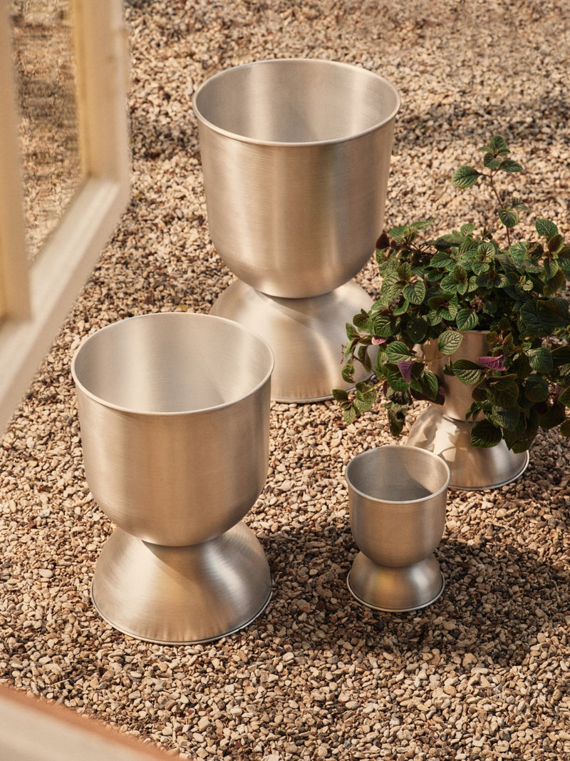 Hourglass Pot - Medium - Ferm Living Office Accessories - Aluminium - HORNE