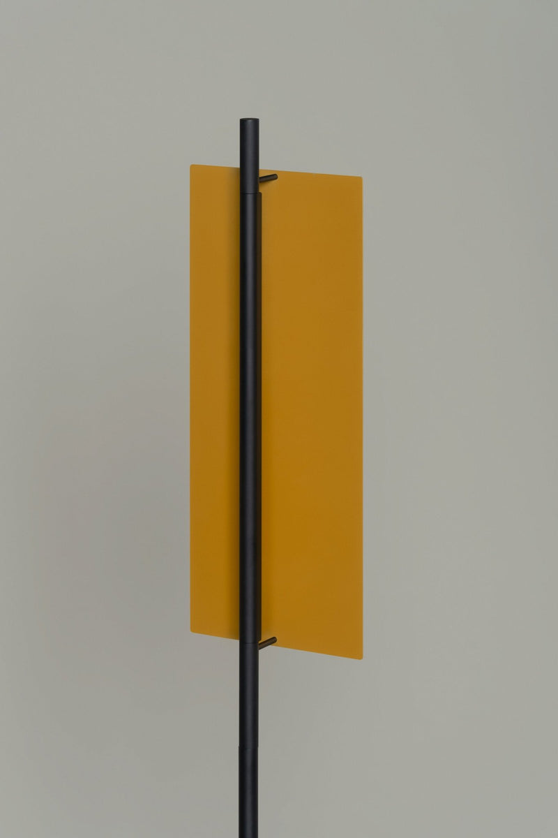 Lámina Dorada 45 Floor Lamp - Santa & Cole - Floor Lamps - HORNE