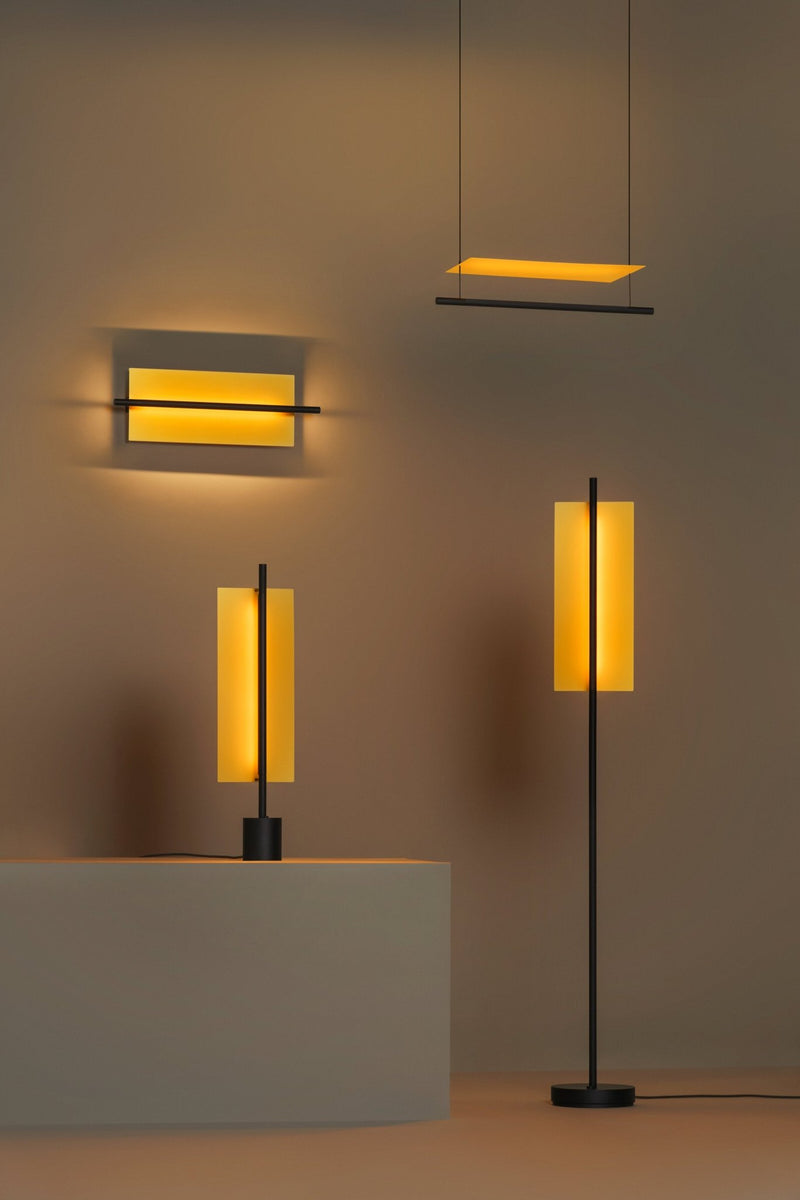 Lámina Dorada 45 Table Lamp - Santa & Cole - Table + Task - HORNE