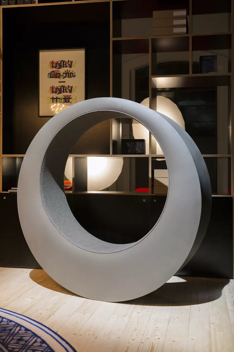 O. Chair - Moooi Chairs - NAKED: O. Concrete - HORNE