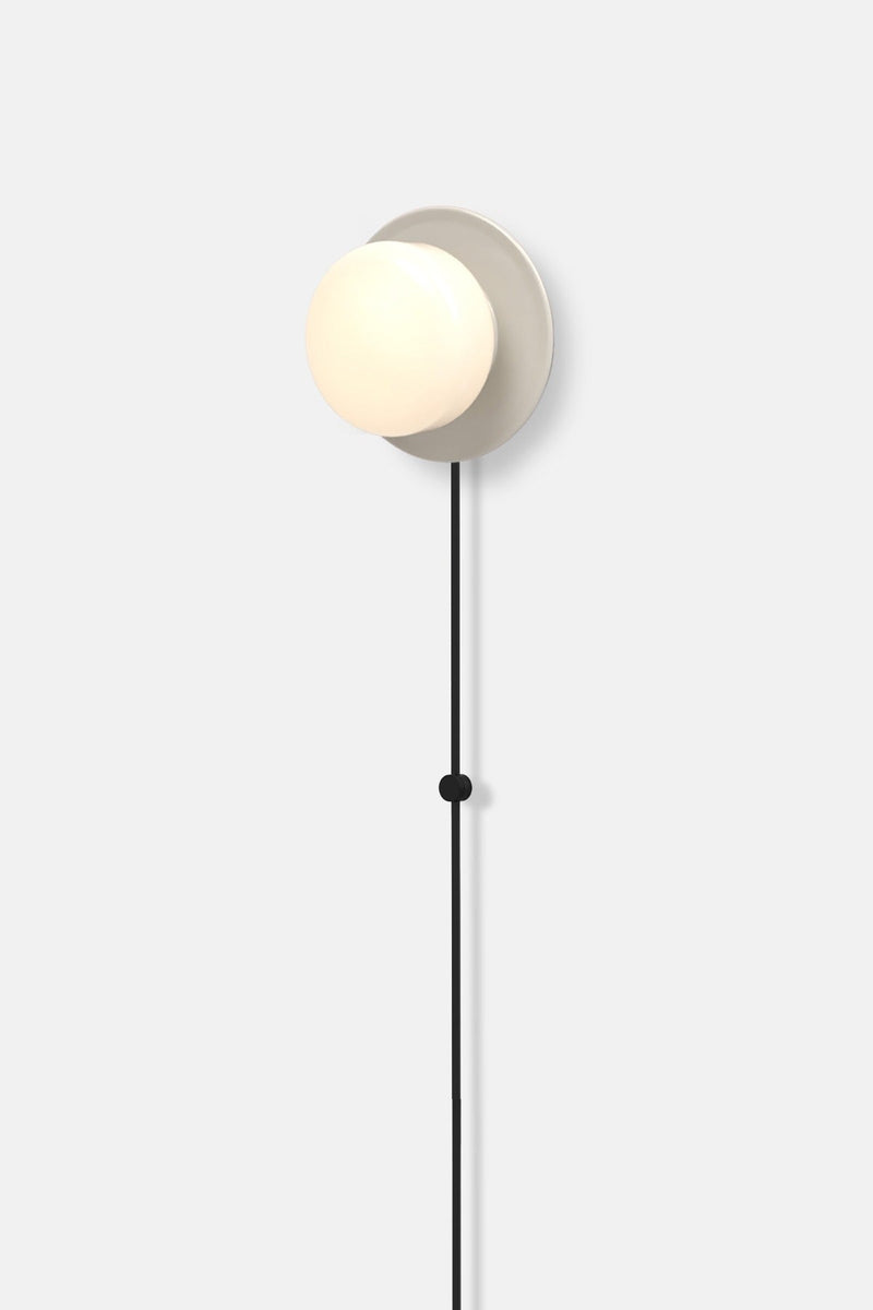 Pastille 1 Disc Corded - Droplet - RBW Lighting - Matte White - 2700K (warm white) - Corded Plug - in (Back) / 120V Input - HORNE