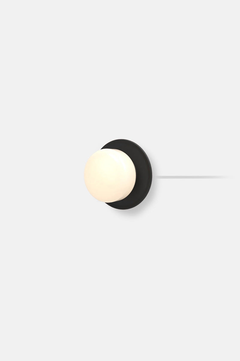 Pastille 1 Disc Corded - Droplet - RBW Lighting - Matte White - 2700K (warm white) - Corded Plug - in (Back) / 120V Input - HORNE