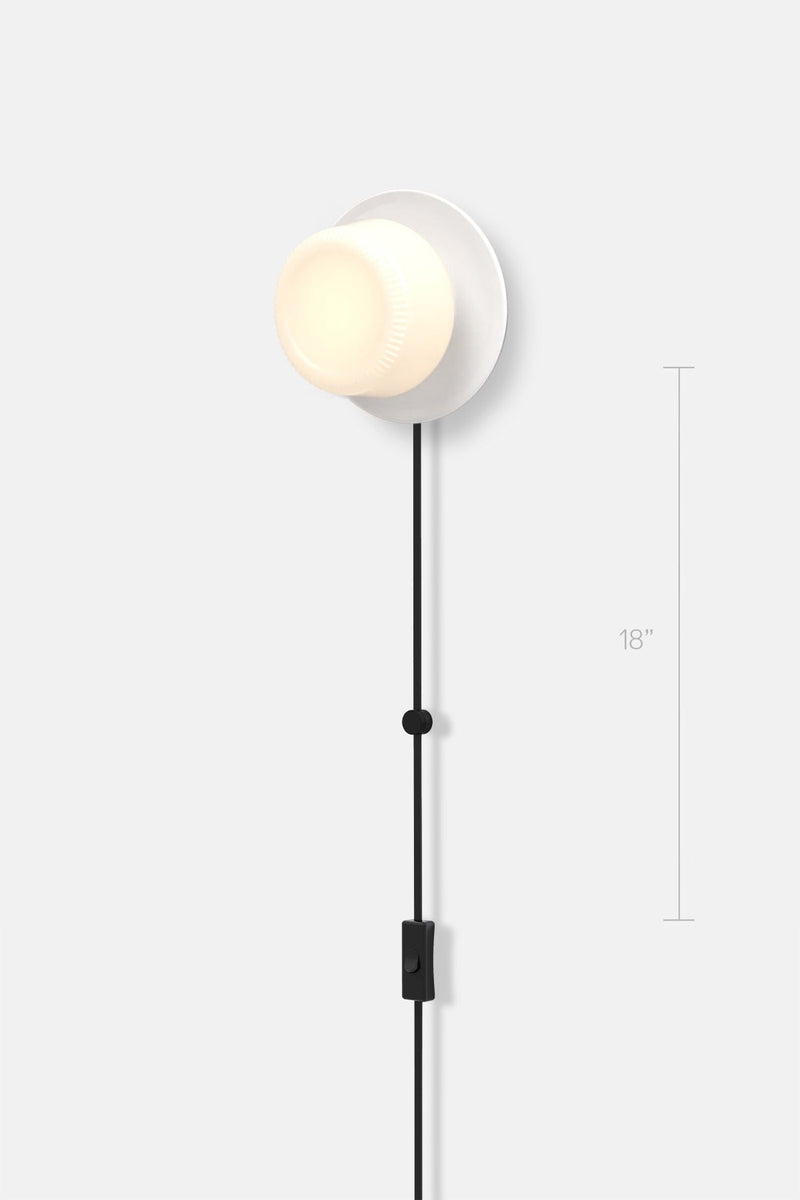 Pastille 1 Disc Corded - Ribbed - RBW Lighting - Matte White - 2700K (warm white) - Corded Plug - in (Back) / 120V Input - HORNE