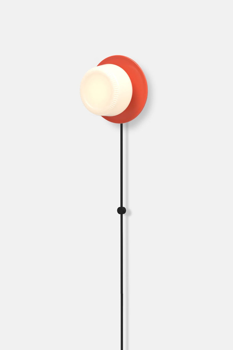 Pastille 1 Disc Corded - Ribbed - RBW Lighting - Matte White - 2700K (warm white) - Corded Plug - in (Back) / 120V Input - HORNE