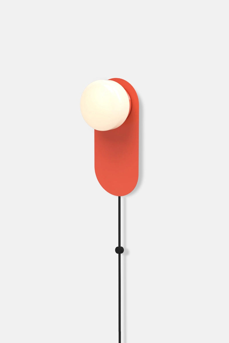 Pastille 1 Wayfind Corded - Droplet - RBW Lighting - Matte White - 2700K (warm white) - Corded Plug - in (Back) / 120V Input - HORNE