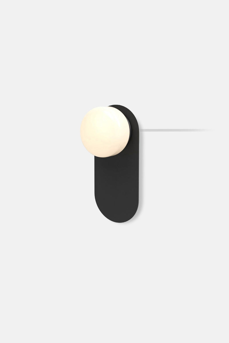 Pastille 1 Wayfind Corded - Droplet - RBW Lighting - Matte White - 2700K (warm white) - Corded Plug - in (Back) / 120V Input - HORNE