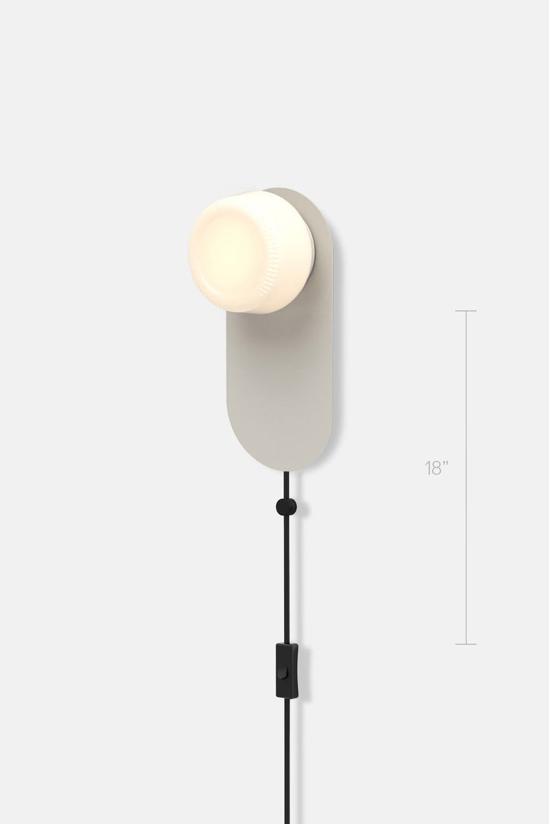 Pastille 1 Wayfind Corded - Ribbed - RBW Lighting - Matte White - 2700K (warm white) - Corded Plug - in (Back) / 120V Input - HORNE