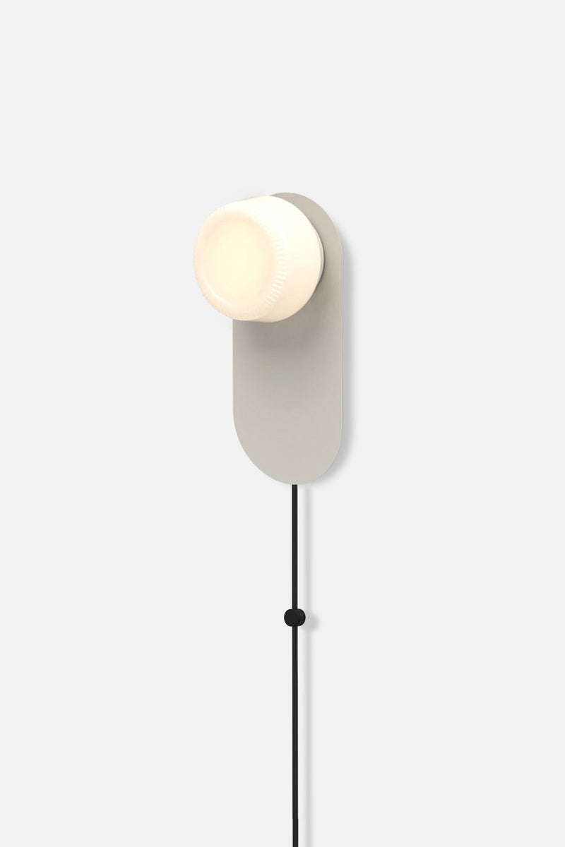 Pastille 1 Wayfind Corded - Ribbed - RBW Lighting - Matte White - 2700K (warm white) - Corded Plug - in (Back) / 120V Input - HORNE