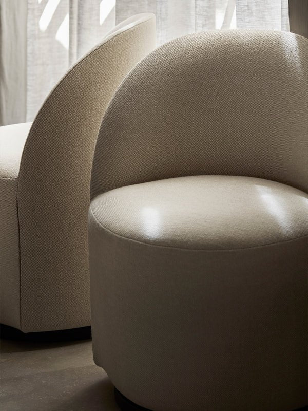 Tearoom Lounge Chair - Swivel w/Return - Audo Copenhagen - Chairs - Boucle 02 - HORNE