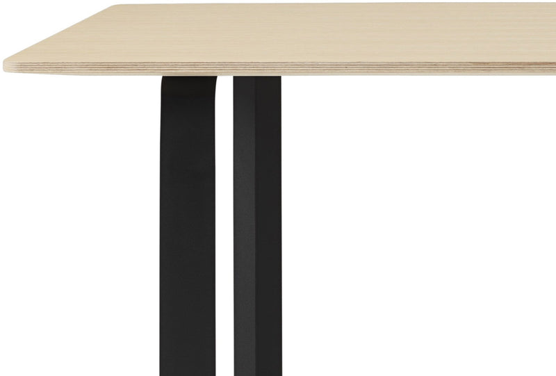 70/70 Table - 116
