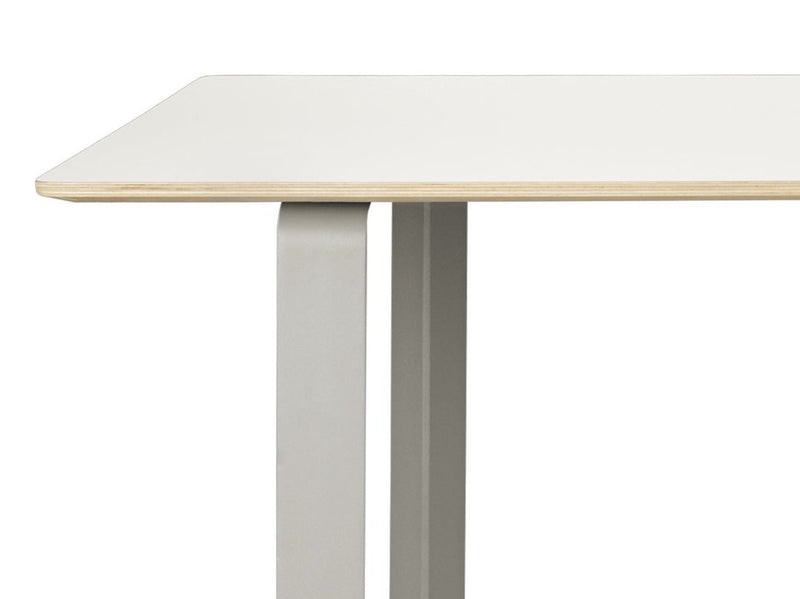 70/70 Table - 67