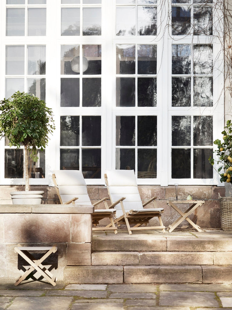 BM5768 Footstool - Carl Hansen & Son - Stools + Benches + Ottomans - HORNE