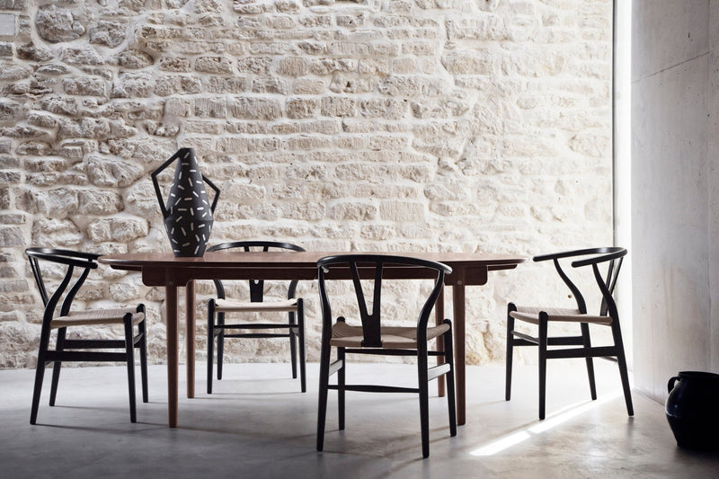 CH338 Round Table - Carl Hansen & Son - Tables - Soaped Oak - HORNE