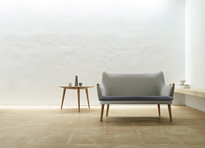 CH72 Sofa - Carl Hansen & Son - Sofas - HORNE