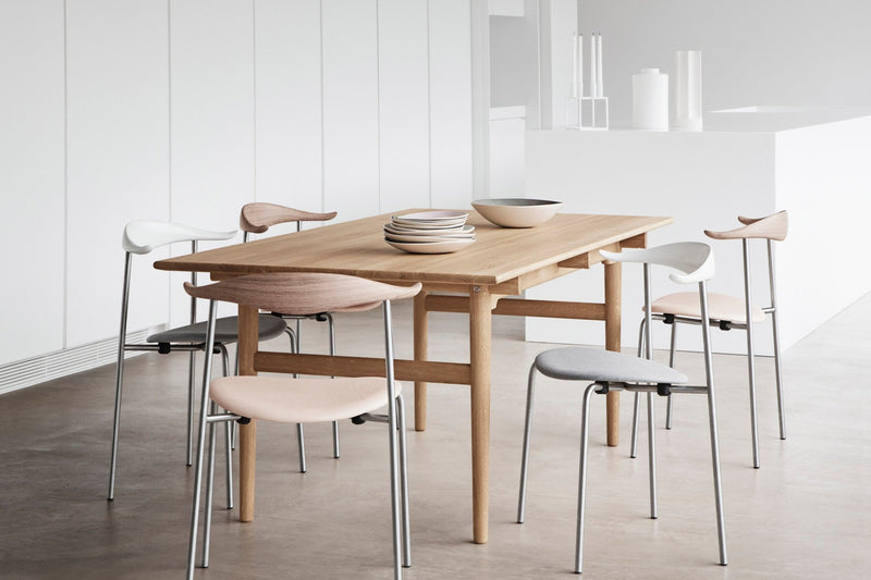 CH88P Dining Chair - Carl Hansen & Son - Chairs - Oiled Oak/Loke 7240/Black - HORNE