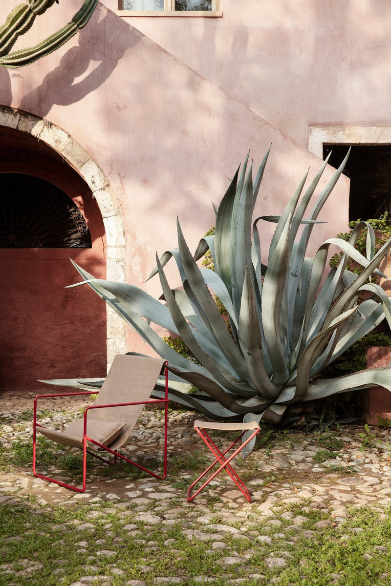 Swatch, Chair 1: Soil