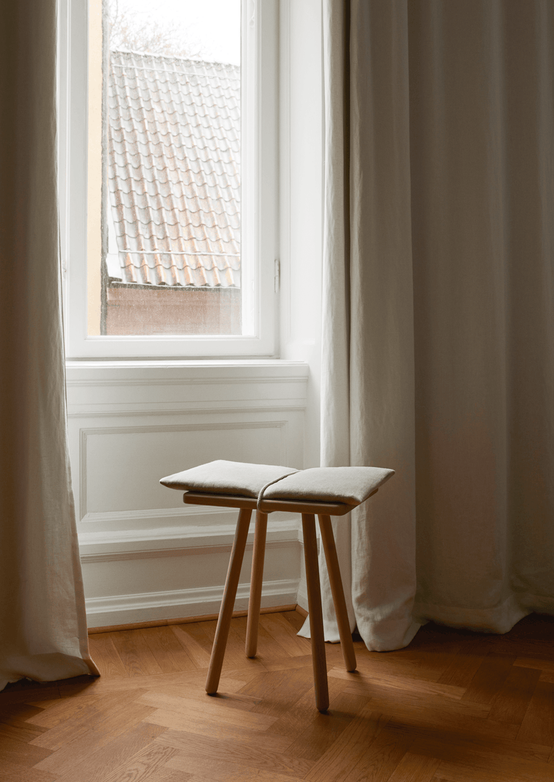 Georg Stool - Skagerak by Fritz Hansen - Stools + Benches + Ottomans - Oak - Untreated - Dark Grey - HORNE
