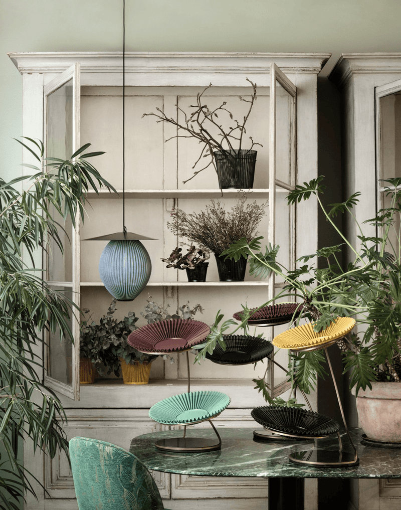 Mategot Flowerpot - Gubi - Planters - Medium - Black - HORNE