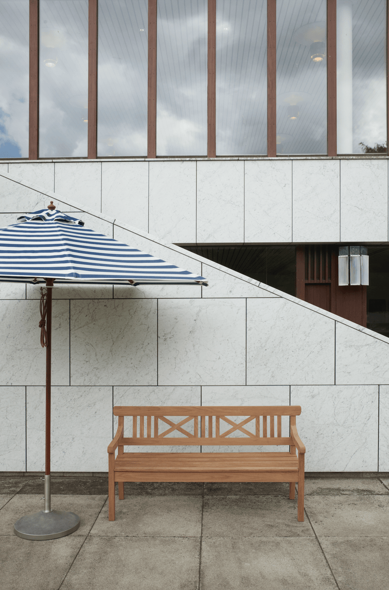 Messina Umbrella Ø270 - Round Striped - Skagerak by Fritz Hansen - Outdoor Accessories - Dark Blue Stripes - HORNE