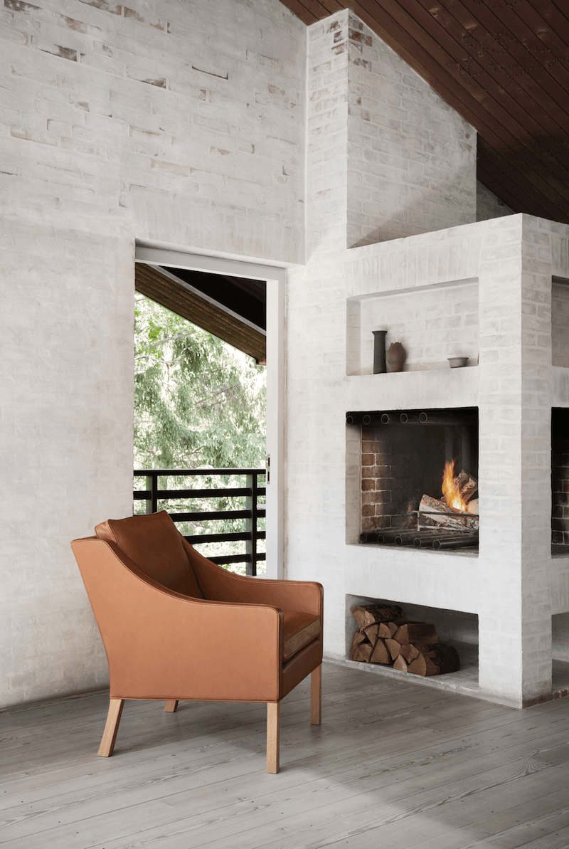 Mogensen 2207 Club Chair - Lacquered Oak - Fredericia - Chairs - HORNE