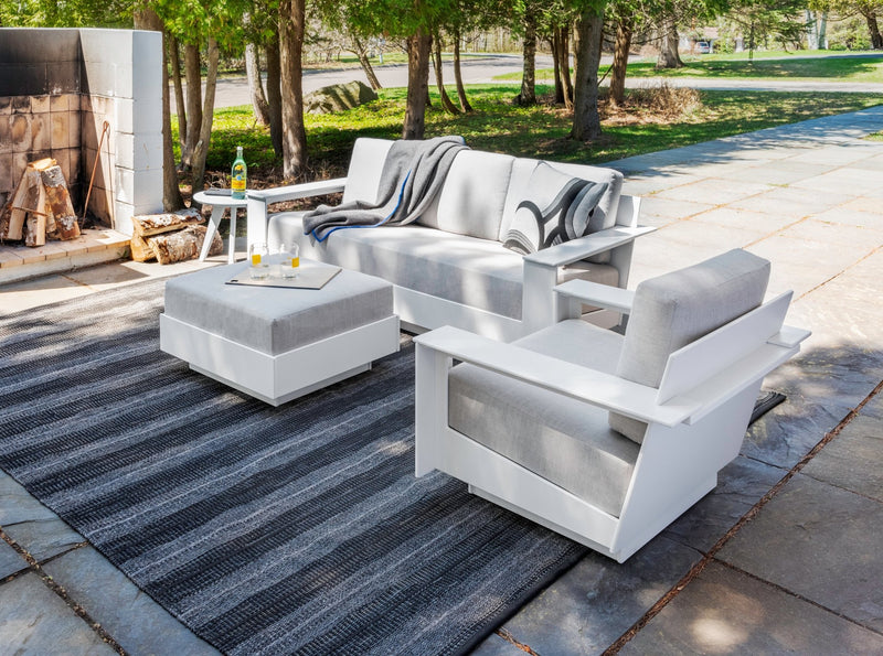 Nisswa Lounge Chair - Loll Designs - Outdoor Furniture - Black - Flax - HORNE