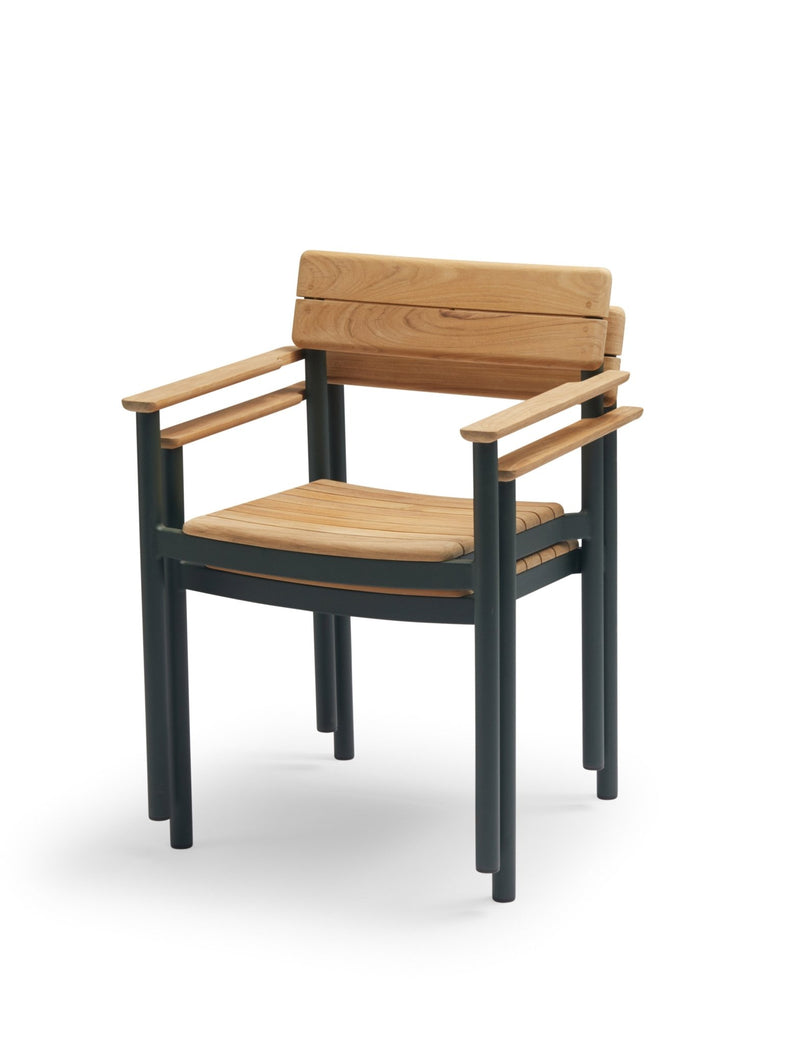 Pelagus Armchair - Skagerak by Fritz Hansen - Chairs - Light Ivory - Add Cushion - HORNE