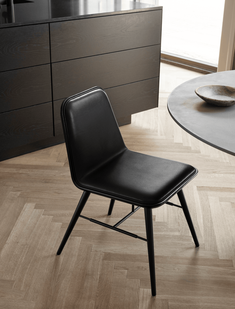 Spine Wood Base Chair - Lacquered Oak - Fredericia - Chairs - HORNE