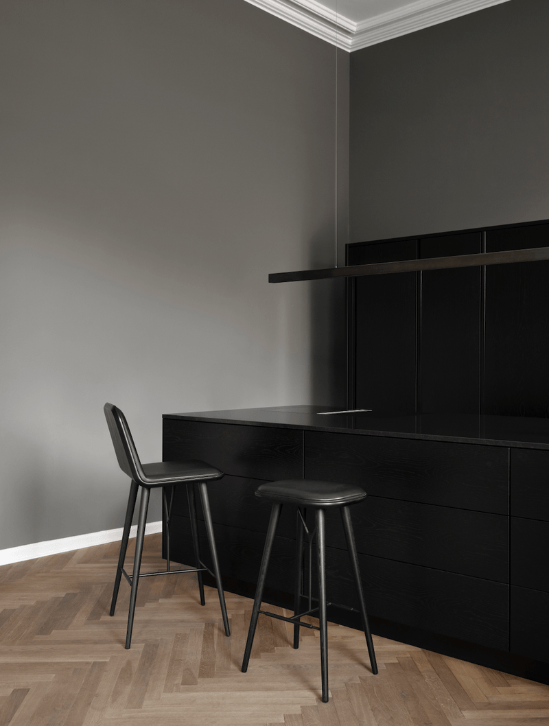 Spine Wood Base Stool - Black Lacquered Oak - Fredericia - Stools + Benches + Ottomans - Counter Height - Primo 88 - HORNE